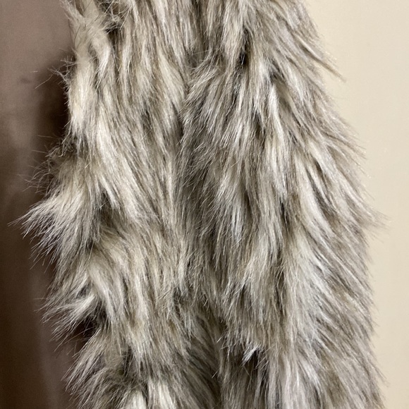 Say What Faux Fur vest S - Picture 4 of 8
